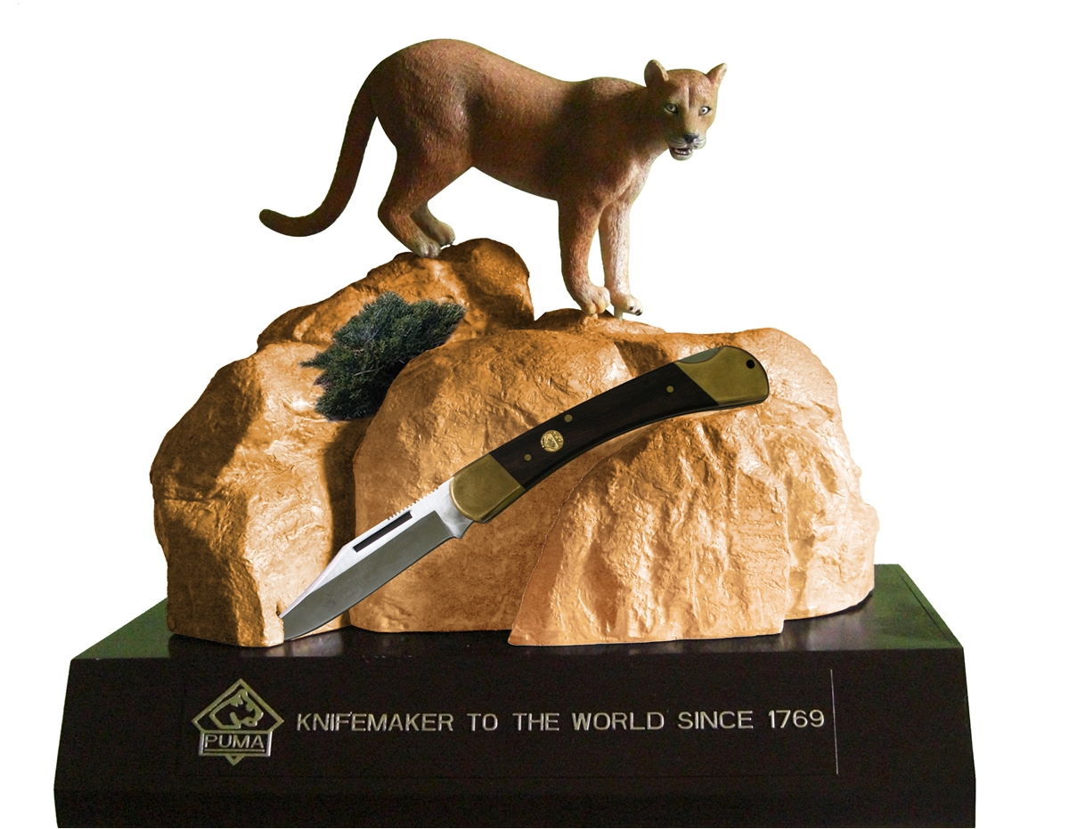 PUMA® Folding Knife Display